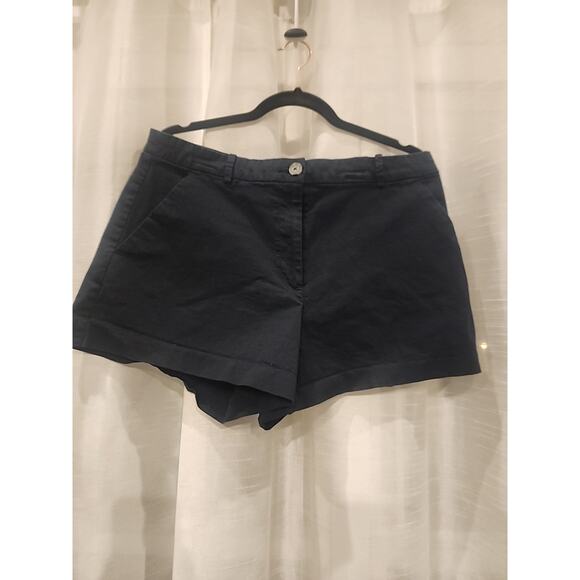 H&M Women's Navy‎ Short Shorts Size 14 With Pockets Summer Spring Preppy Style - Picture 1 of 4